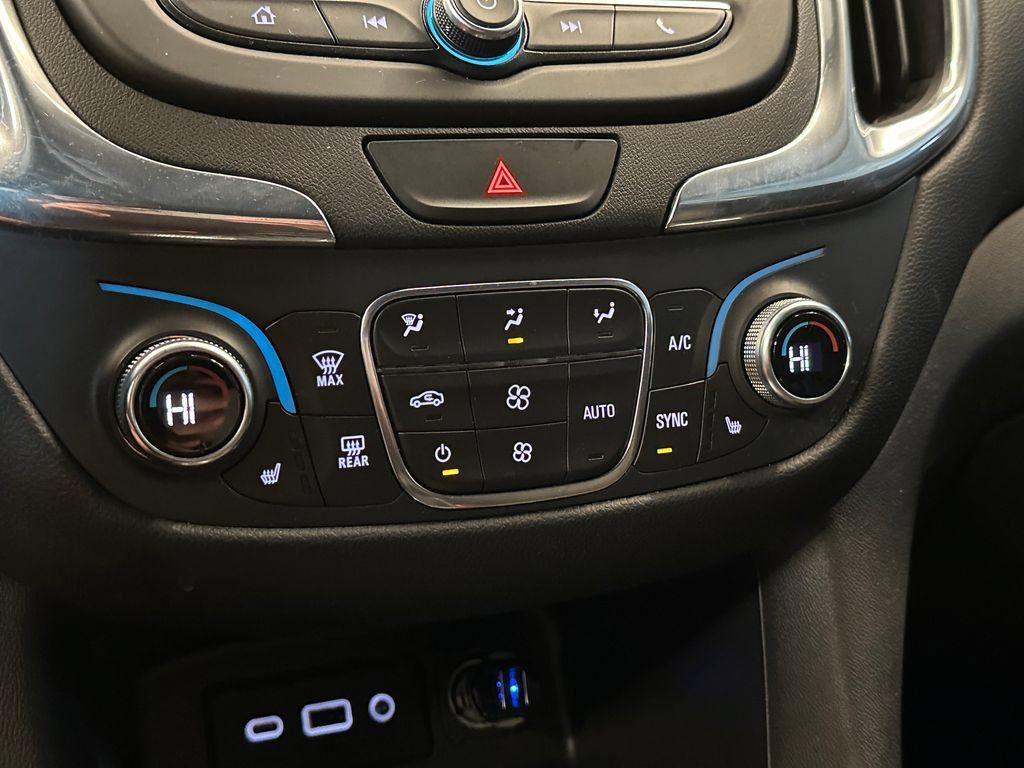 Used 2021 Chevrolet Equinox LT AWD/4WD image 15
