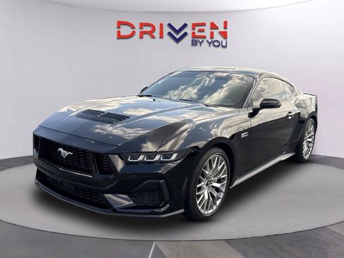 Used 2024 Ford Mustang GT Premium RWD image 8