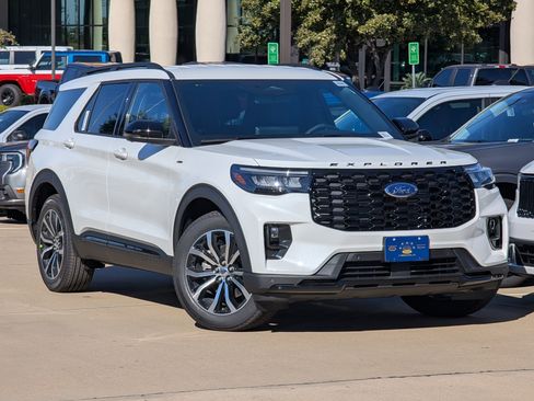 New 2026 Ford Explorer ST-Line w/ Premium Package image 2
