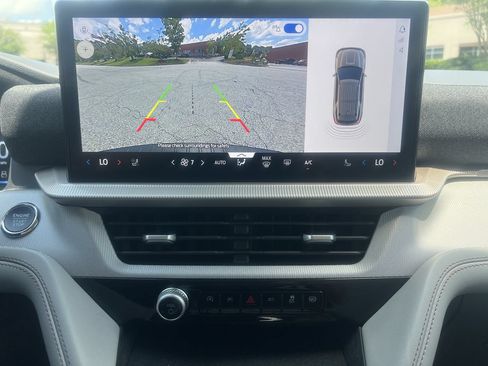 New 2026 Ford Explorer Active w/ Active Comfort Package RWD image 5