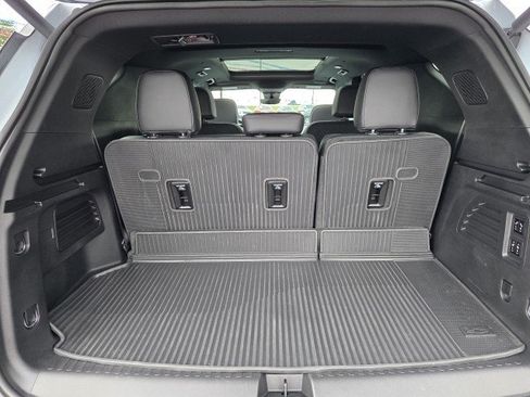 Used 2026 Chevrolet Traverse High Country w/ LPO, Floor Liner Package AWD/4WD image 14