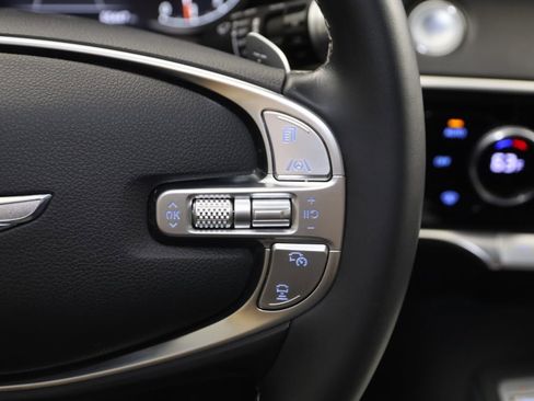 Used 2022 Genesis GV70 2.5T w/ Select Package image 40