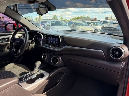 Used 2021 Chevrolet Blazer LT FWD image 15