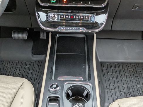 New 2026 Lincoln Corsair Premiere image 22