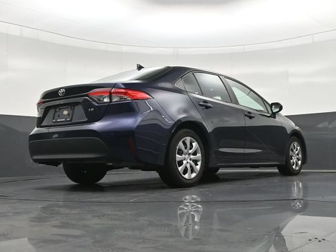 Used 2024 Toyota Corolla LE FWD image 27
