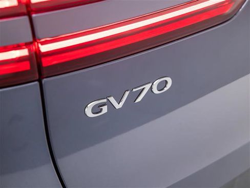 New 2026 Genesis GV70 2.5T Advanced AWD/4WD image 15
