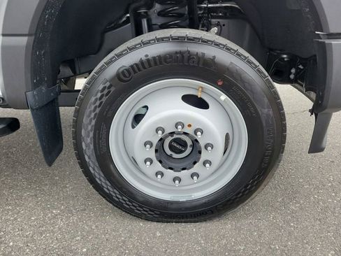 New 2025 Ford F550 4x4 Regular Cab Super Duty image 21