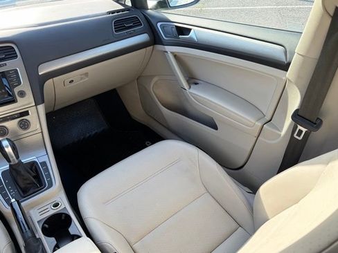 Used 2015 Volkswagen Golf TDI SE image 33