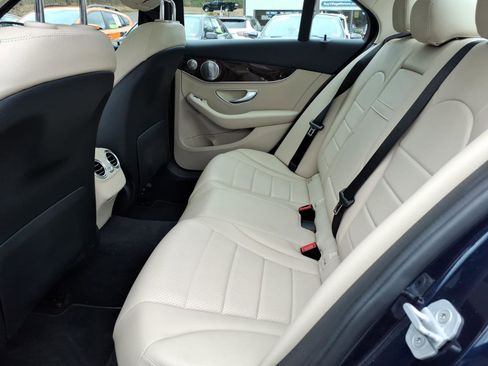 Used 2016 Mercedes-Benz C 300 4MATIC Sedan image 9