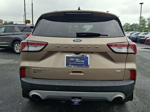 Certified 2020 Ford Escape Titanium AWD/4WD image 5