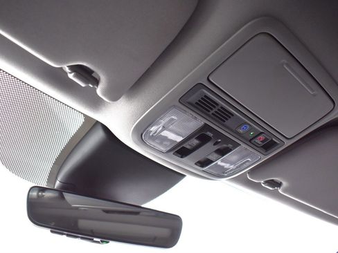 Used 2023 Honda Odyssey Touring image 19