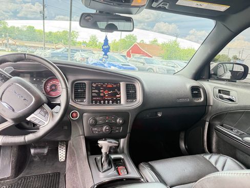 Used 2016 Dodge Charger SRT Hellcat w/ Harman/Kardon Audio Group RWD image 15
