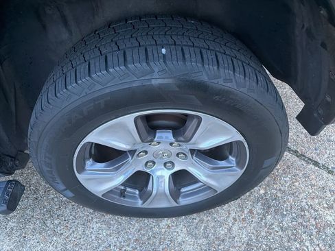 Used 2020 RAM 1500 Laramie image 14