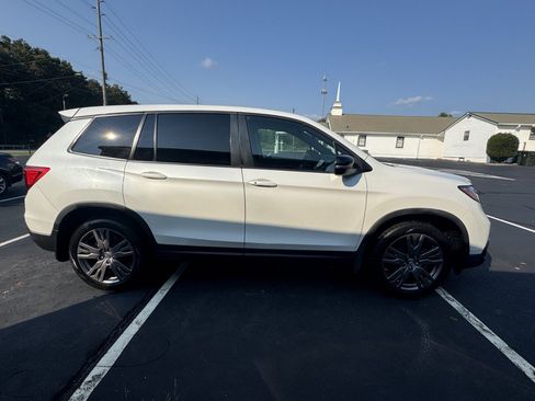 Used 2021 Honda Passport EX-L image 2