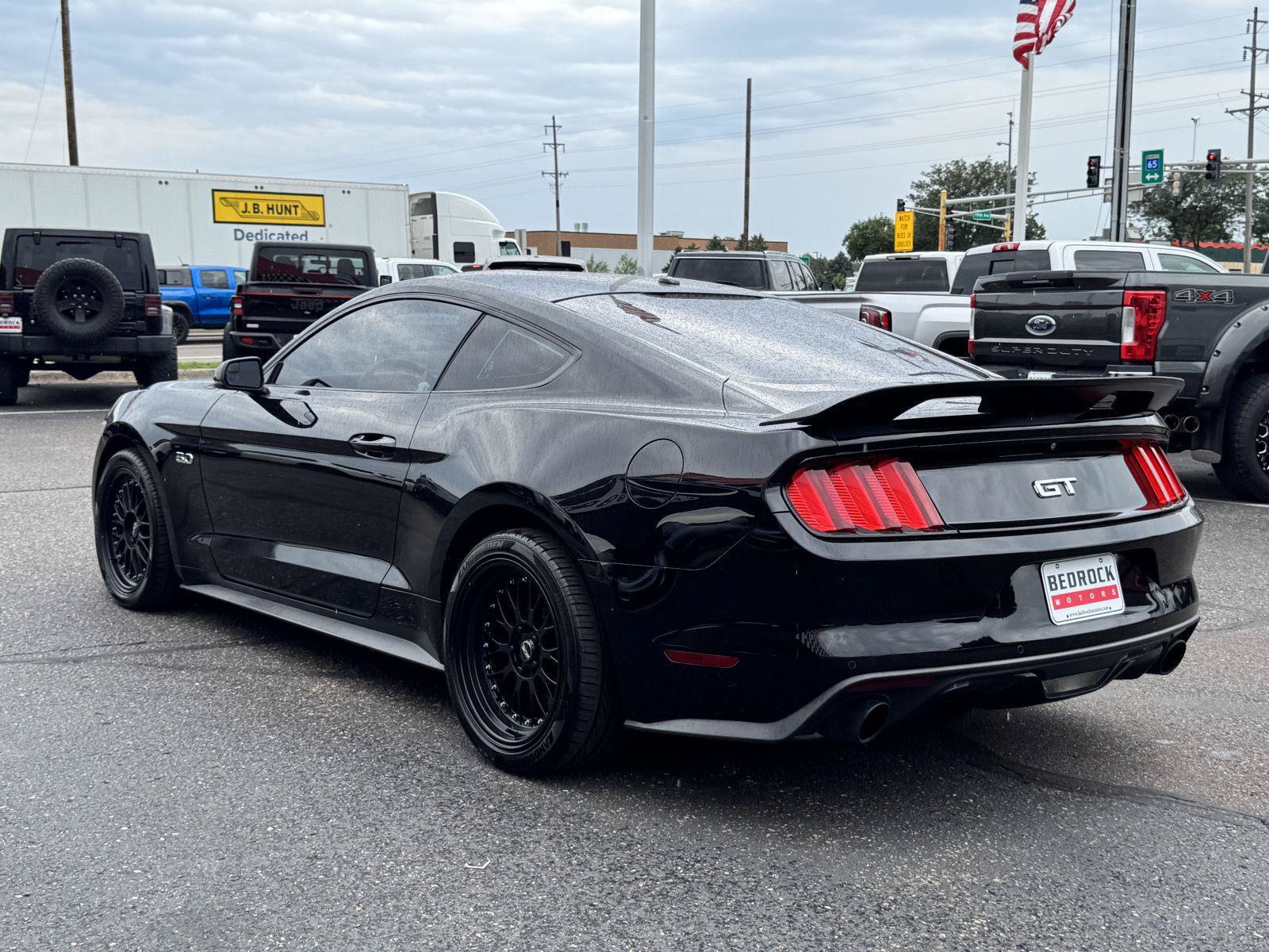 Used 2015 Ford Mustang GT Premium RWD image 5