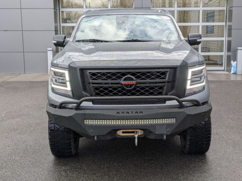 Used 2021 Nissan Titan PRO-4X w/ Pro-4x Convenience Package image 9