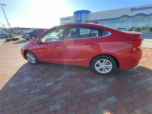 Used 2016 Chevrolet Cruze LT w/ Convenience Package image 15