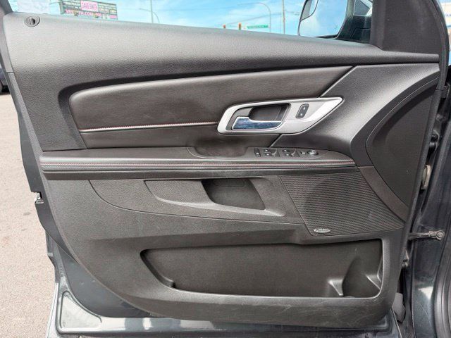 Used 2014 GMC Terrain SLT AWD/4WD image 18