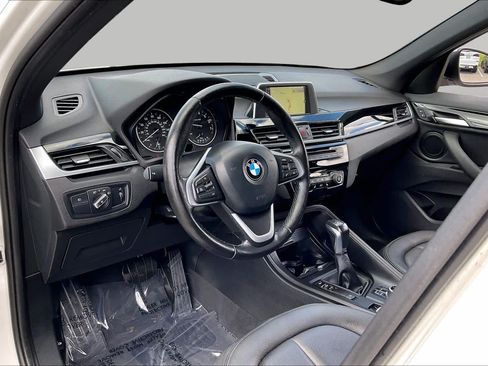 Used 2017 BMW X1 xDrive28i AWD/4WD image 16