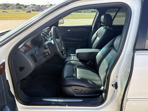 Used 2007 Cadillac DTS FWD image 10