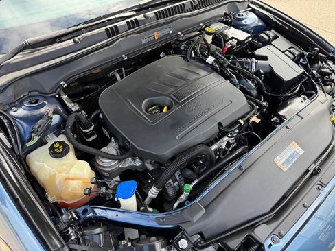 Used 2018 Ford Fusion SE image 32