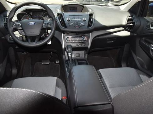Used 2018 Ford Escape SE FWD image 16
