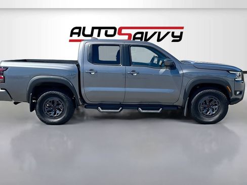 Used 2025 Nissan Frontier PRO-4X AWD/4WD image 8
