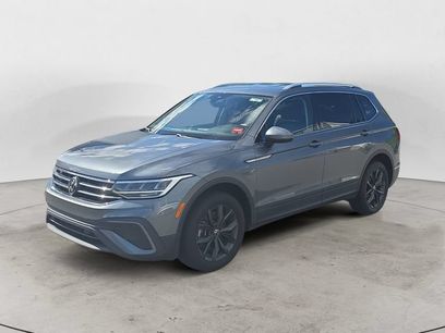 Used 2024 Volkswagen Tiguan SE