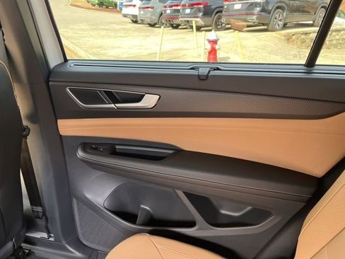 New 2026 Volkswagen Atlas Cross Sport SEL image 13