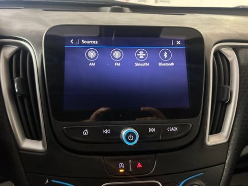 Used 2023 Chevrolet Malibu LT FWD image 25