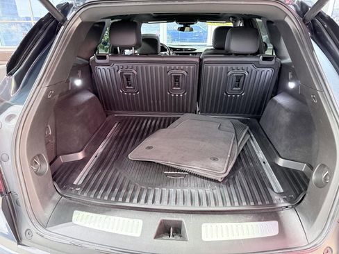 Used 2020 Cadillac XT5 Premium Luxury image 9