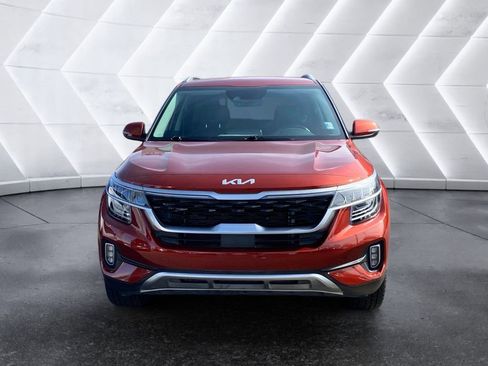 Used 2023 Kia Seltos SX image 2
