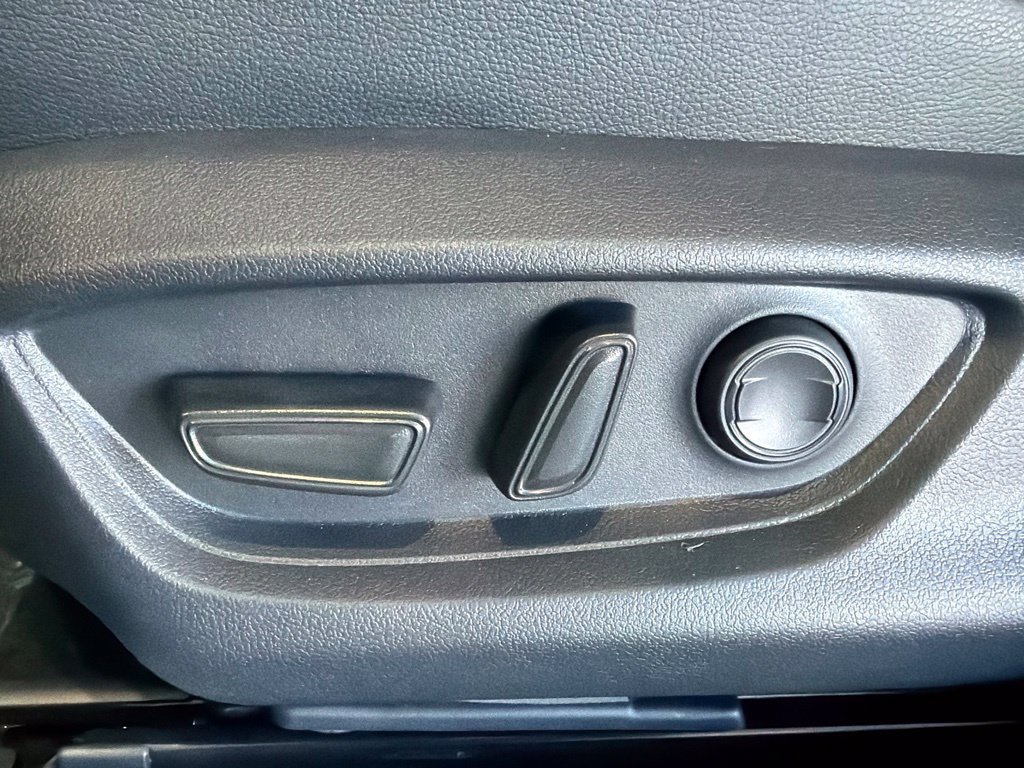 New 2026 Toyota Camry SE FWD image 18