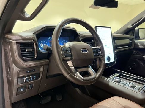 Used 2022 Ford Expedition King Ranch AWD/4WD image 9