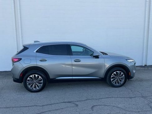 Used 2025 Buick Envision Preferred image 3