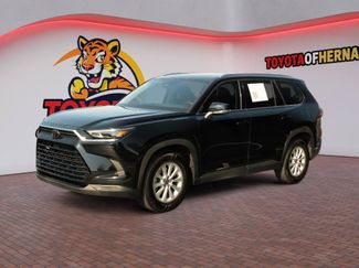 Used 2025 Toyota Grand Highlander AWD video 1