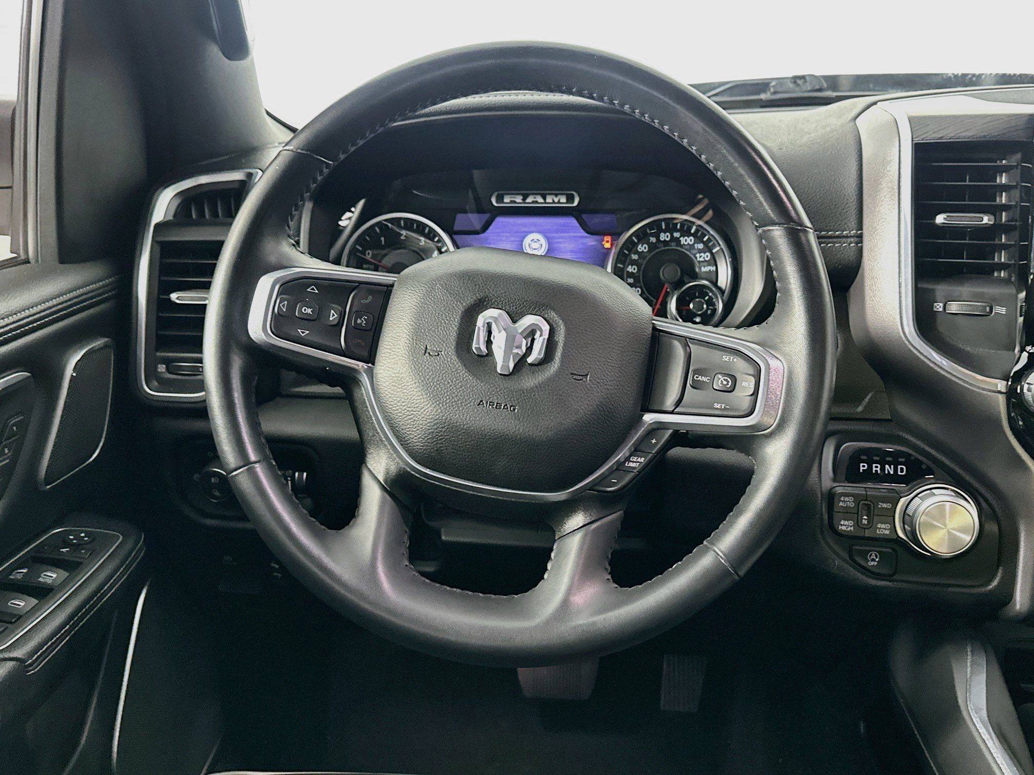 Used 2023 RAM 1500 Laramie AWD/4WD image 18
