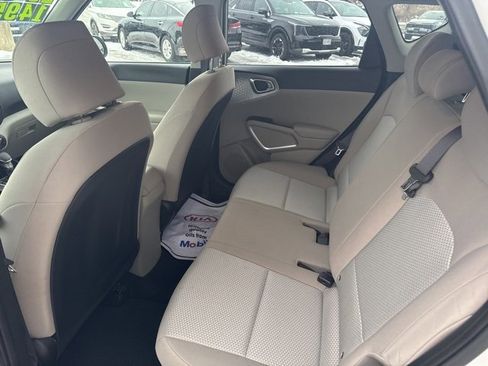 Certified 2020 Kia Soul LX image 8
