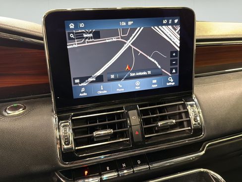 Used 2020 Lincoln Navigator L Reserve RWD image 17