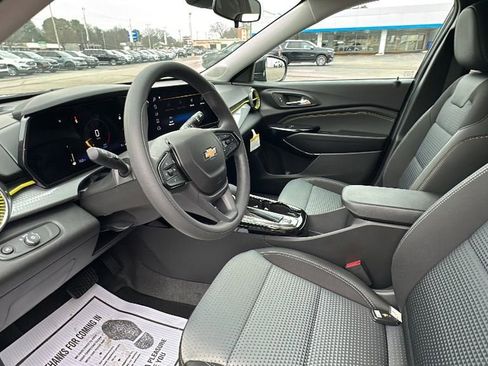 New 2026 Chevrolet Trax LT image 11