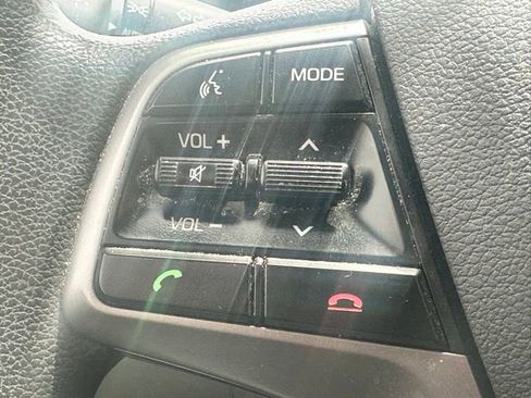 Used 2018 Hyundai Elantra SEL w/ Cargo Package FWD image 8