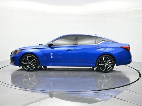 Certified 2025 Nissan Altima 2.5 SR FWD image 8