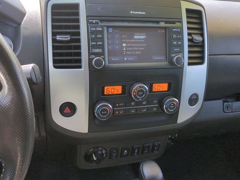 Certified 2020 Nissan Frontier PRO-4X image 16