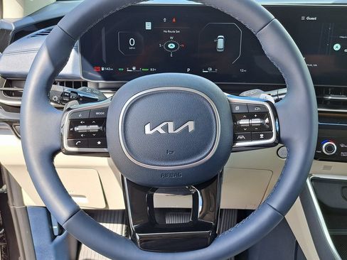 New 2026 Kia Carnival SX Prestige image 9