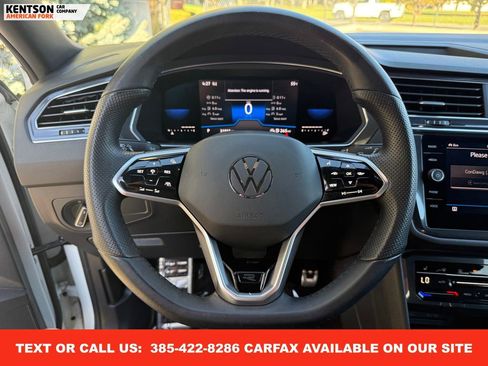 Used 2022 Volkswagen Tiguan SE R-Line image 17