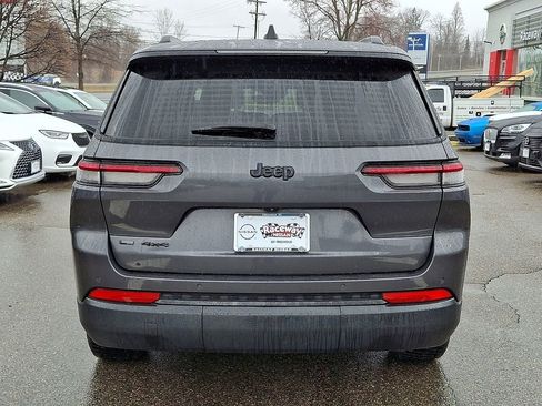 Used 2023 Jeep Grand Cherokee L Laredo AWD/4WD image 7