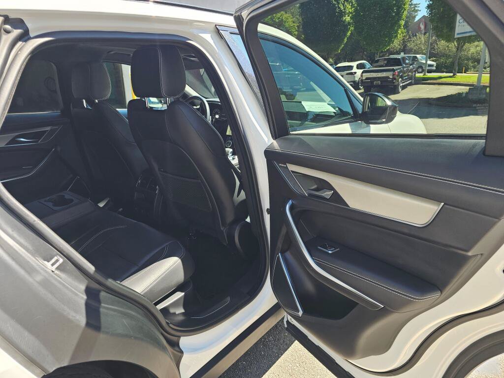 Used 2025 Jaguar F-PACE R-Dynamic S AWD/4WD image 50