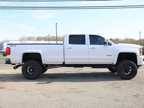 Used 2016 Chevrolet Silverado 3500 High Country w/ Duramax Plus Package image 6