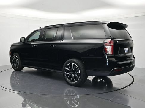 Used 2022 Chevrolet Suburban RST w/ Luxury Package RWD image 7