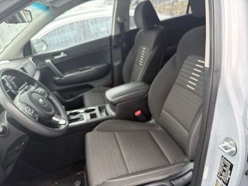 Used 2018 Kia Sportage LX FWD image 16